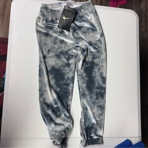 Nike Girls Velour pants charcoal soft size 6 6X M L NWT